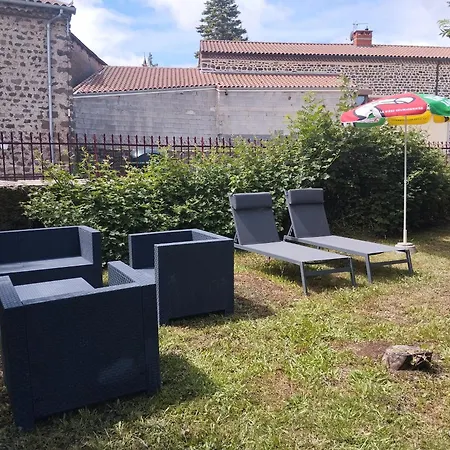 La Canissa Carrada Familiale Canopee Nocleg ze śniadaniem Chaspuzac